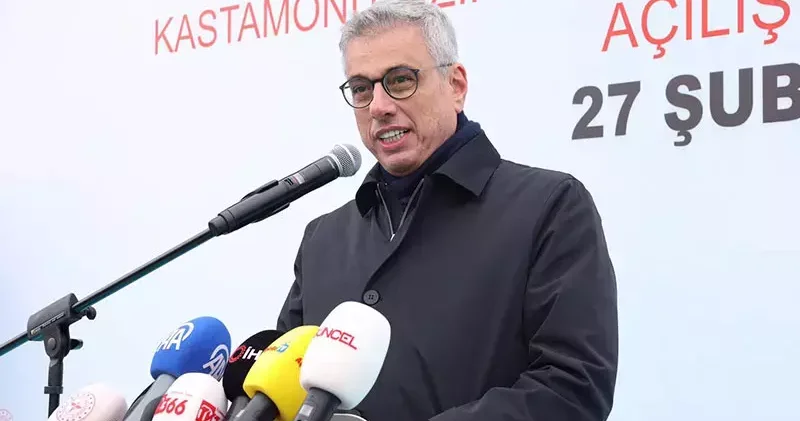 Bakan Memişoğlu: Bir buçuk milyon sağlık çalışanımız gece gündüz insanlarımıza hizmet etmek için çalışıyor