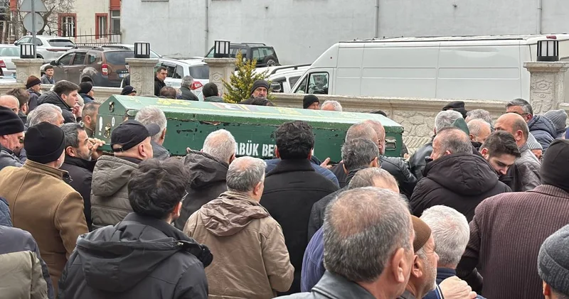 Denizde boğulan 22 yaşındaki üniversiteli genç son yolculuğuna uğurlandı