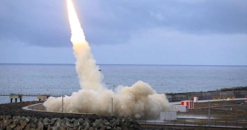 Bakan Kacır: 2 bin kilometre menzilli füzeler geliştiriyoruz