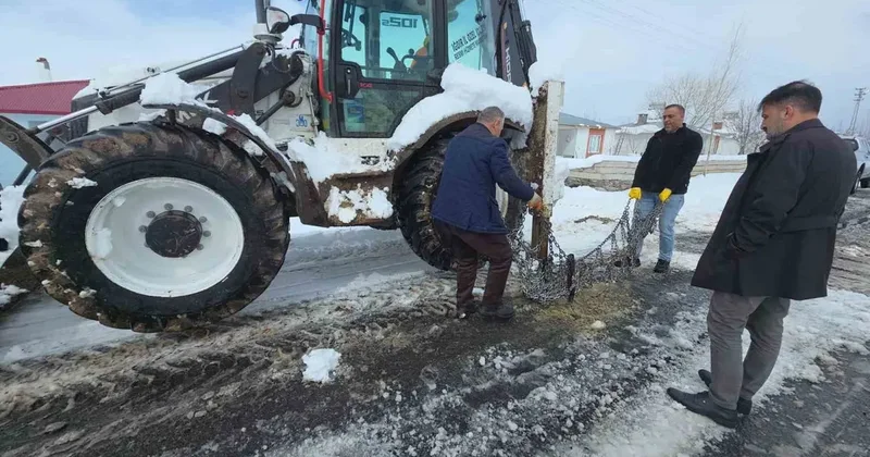 Tuzluca’da kar 32 köy yolunu kapattı, 22 köy yolu ulaşıma açıldı