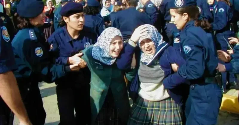 Tarih her zaman geçmişte kalmaz Düşünce Günlüğü Haberleri