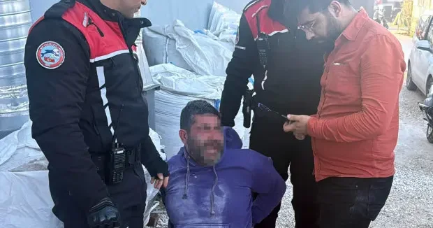 Antalya haberleri Antalya da maaşını alamadığı iddiasıyla iş yerini yaktı 27 Mart 2026