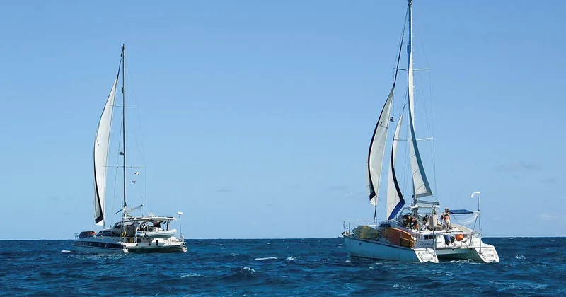 Küba ya insani yardım götüren iki sivil tekne kayboldu
