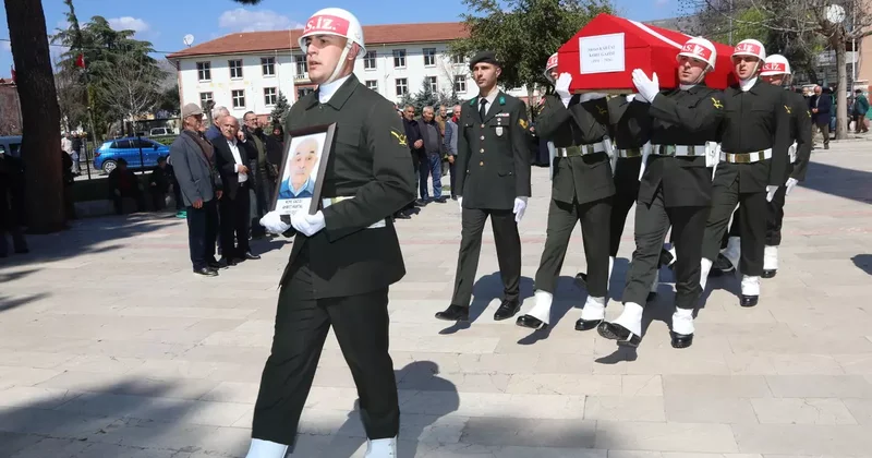 Amasya da 95 yaşında vefat eden Kore gazisi son yolculuğuna uğurlandı