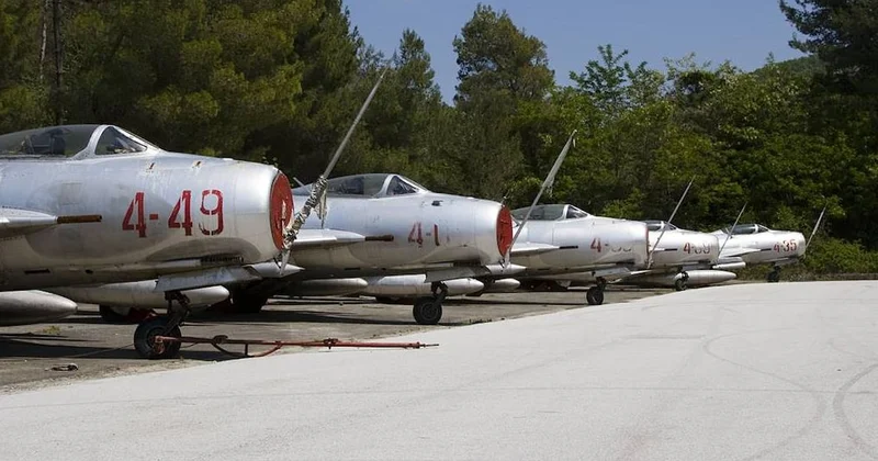 Zombi filosu ada ülkesinin etrafını konuşlandırıldı! Eski harp uçaklarını dönüştürdüler Sözcü Gazetesi