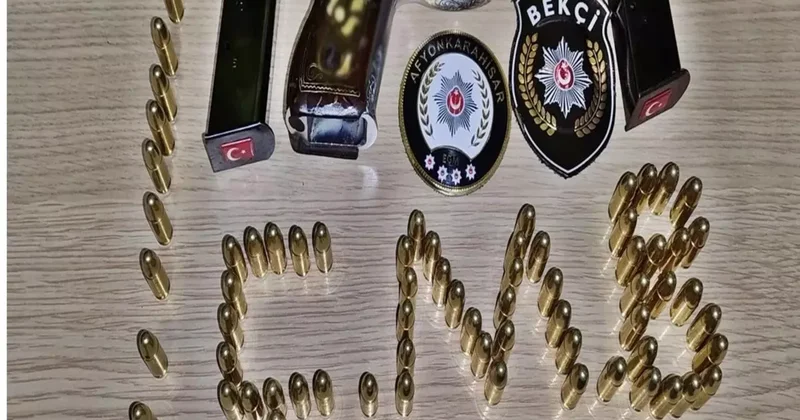 Polis çeşitli suçlardan aranan 20 kişiyi yakaladı