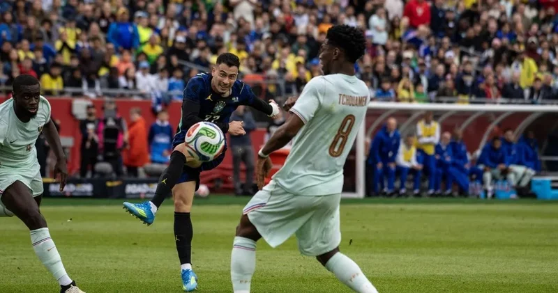 Fransa Brezilya: 2 Fenerbahçeli 1 Galatasaraylı da oynadı