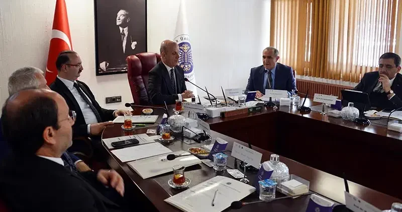 YÖK Başkanı Özvar: Öğrencilerimizi gerçek hayat problemleriyle temas ettiren eğitim modelini gerekli görüyoruz