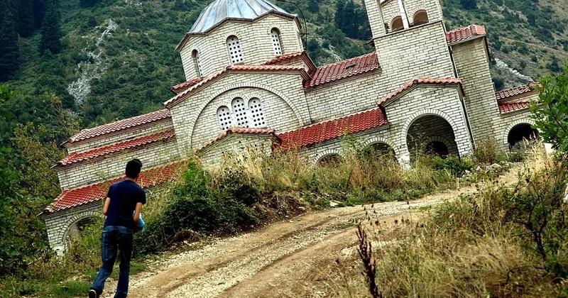 Pisa’dan 4 kat daha eğik: İçine girenin başı dönüyor Sözcü Gazetesi