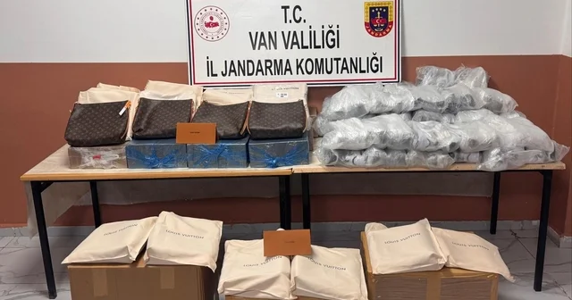 Başkale de 3 milyon 460 bin TL değerinde kaçak eşya ele geçirildi Van Haberleri