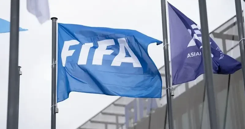 FIFA yaptırımlarını açıkladı! Süper Lig ile 1. Lig ekibine transfer yasağı cezası Futbol Haberleri