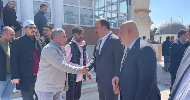 Konya haberleri Başkan Altay cuma namazı sonrası vatandaşlarla buluştu 27 Mart 2026