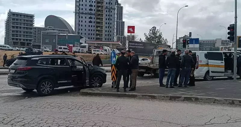 Gaziantep te 8 ayrı suçtan aranan şüpheli polisin takibiyle yakalandı