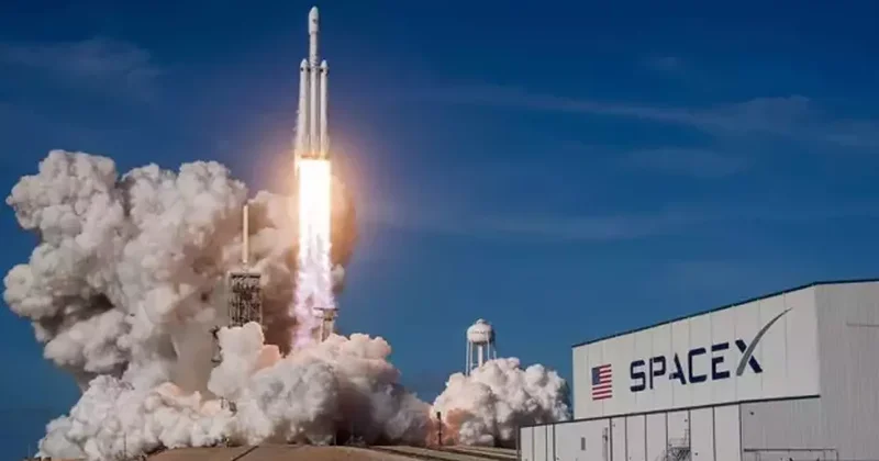 SpaceX borsaya girmeye hazırlanıyor: 1,75 trilyon dolarlık beklenti