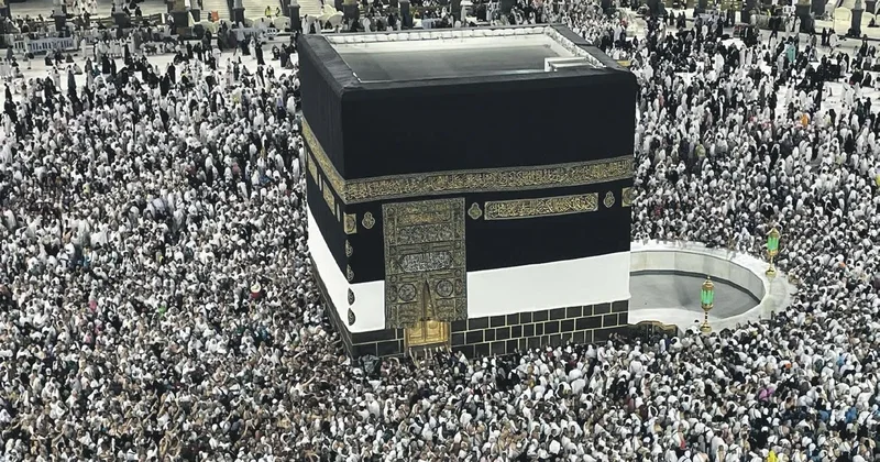 NİHAT HATİPOĞLU Ahirette bir diyalog