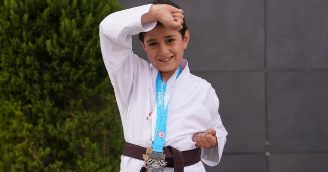 Türkiye Karate Şampiyonası nda Erdem Koleji gururu Rüzgar Bekir Akyüz Türkiye Şampiyonu oldu Gaziantep Haberleri