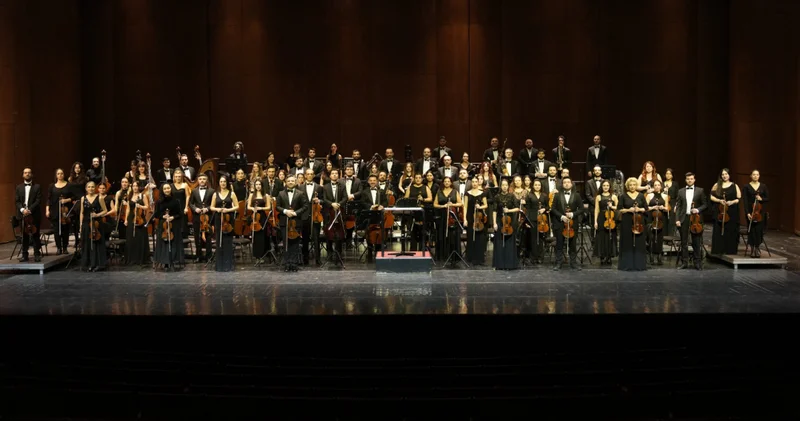 İstanbul Filarmoni Orkestrası’ndan mum ışığında senfonik gece