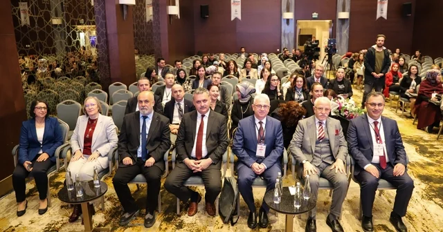 Sağlıklı nesiller için bilim insanları Konya da buluştu Konya Haberleri