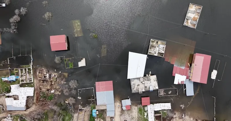 Yer: Diyarbakır... Baraj kapakları açıldı: 10 ev sulara teslim!