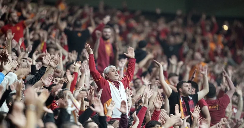 Galatasaray, Samsunspor maçı öncesi taraftarıyla buluşuyor