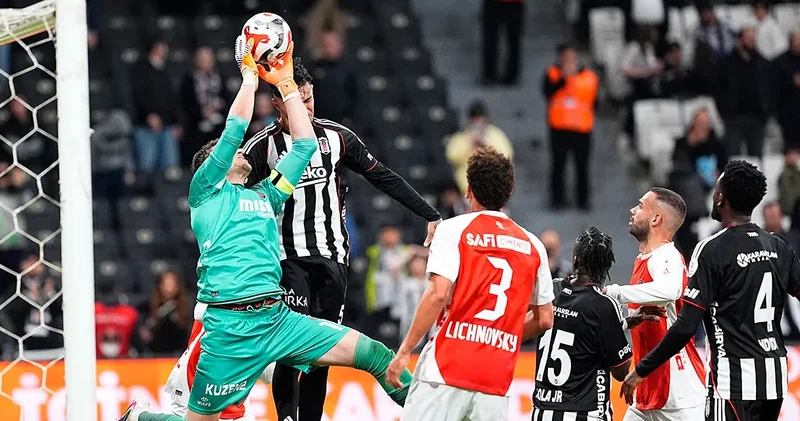 Beşiktaş sahasında Fatih Karagümrük le berabere kaldı