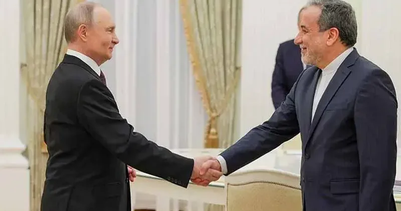 Rusya Devlet Başkanı Putin, İran Dışişleri Bakanı Arakçi ile bir araya geldi
