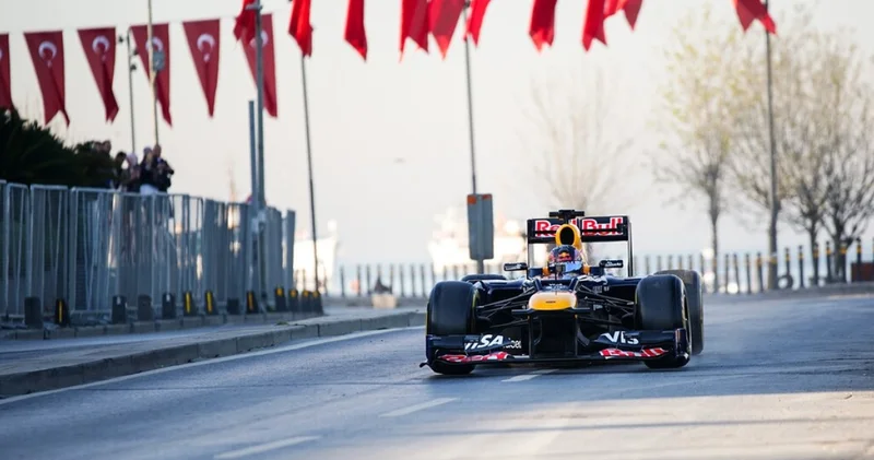 Formula 1 sadece bir yarış değil! İşte Formula 1 ekonomisi...