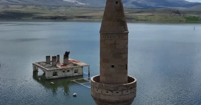 Kuraklıkta ortaya çıkmıştı yeniden sulara gömüldü: Gümüşören Barajı’nda 4 yerleşim kayboldu VİDEO İZLE