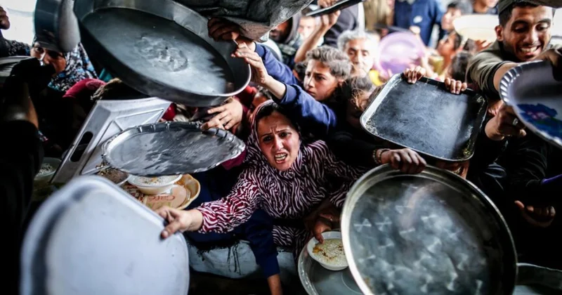 İşgalci İsrail, Gazze’de ablukayı kullanarak ekonomik çöküşü ve insani krizi derinleştiriyor