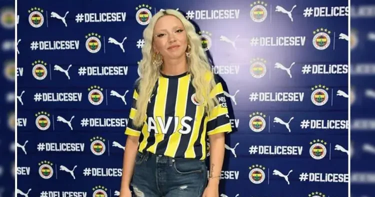 Ece Seçkin derbi sonrası Ederson u hedef aldı: Hain oğlu hainsin!