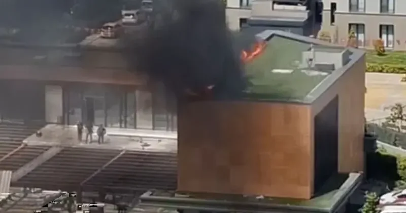 Küçükçekmece de okul inşaatında yangın paniği