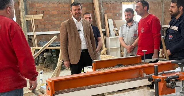Başkan Çetinkaya dan üretim hamlesi: Belediye marangozhanesinin kapasitesi 3 kat arttı Karabük Haberleri