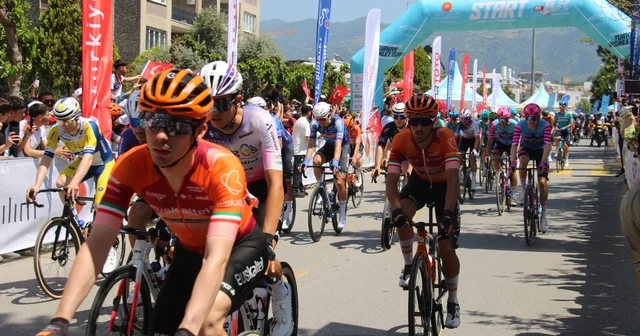 Cumhurbaşkanlığı Bisiklet Turu nun ikinci etabı, Aydın dan start aldı Birincilik için 152 kilometre pedal çevirecekler Aydın Haberleri
