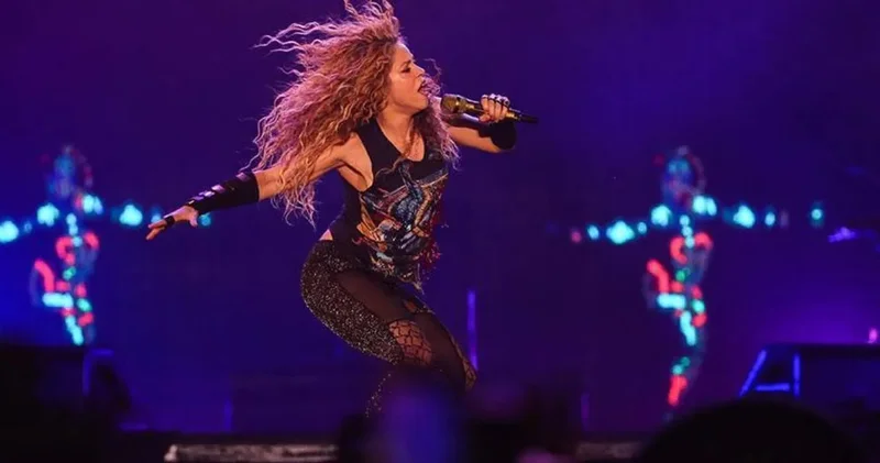 Ünlü yıldızın konser hazırlığı faciaya dönüştü! Teknisyen sahnede feci şekilde öldü