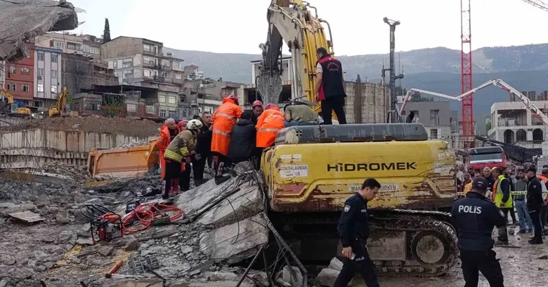 Operatör enkaz altında kaldı: 1 yaralı