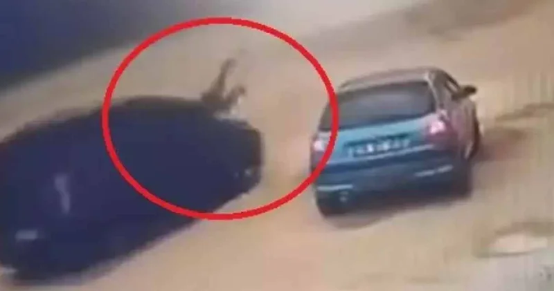 Husumetlisini gördü sonra U dönüşü yapıp aracıyla çarptı