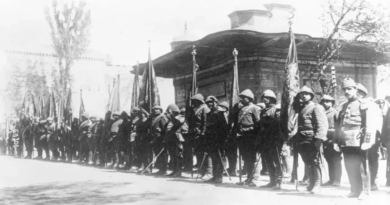 57 nci Alay Sancağı için yapılan madalya törenine ait arşiv belgeleri ortaya çıktı