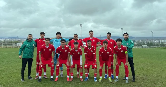 Adil Sani Konukoğlu Spor Lisesi Gençler A Kız Futbol Takımı Türkiye finallerinde Gaziantep Haberleri