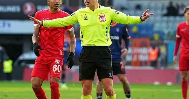 Erciyes 38 FK Mazıdağı Fosfatspor maçını Burak Olcar yönetecek Kayseri Haberleri