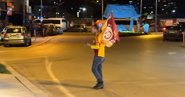 Zonguldak ta taraftarlar Galatasaray ın galibiyetini kutladı Zonguldak Haberleri