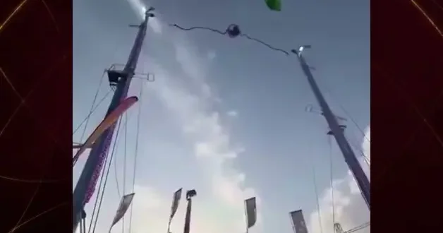 İspanya daki fuarda düzenlenen eğlence korkuyla son buldu! Dev sapan kopunca ortalık karıştı