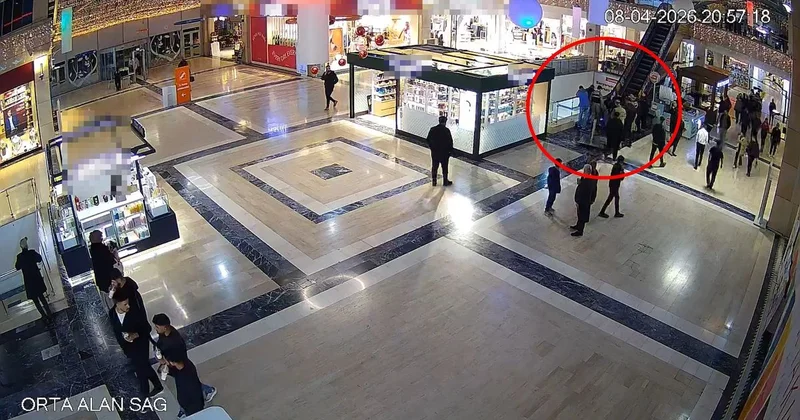 Yürüyen merdivene eli sıkışan çocuğun kopan parmağı kurtarılamadı