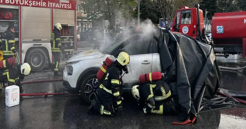 Seyir halindeki araç alev aldı! İtfaiye battaniyeyle söndürdü