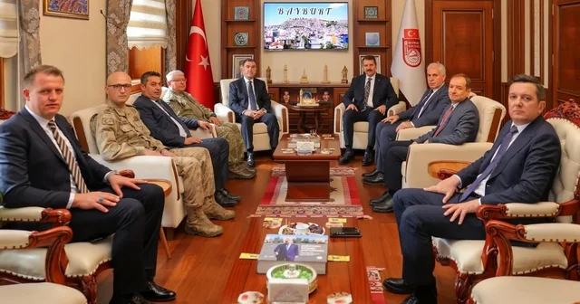 Milli Savunma Bakan Yardımcısı Ayhan dan memleketi Bayburt a ziyaret Bayburt Haberleri