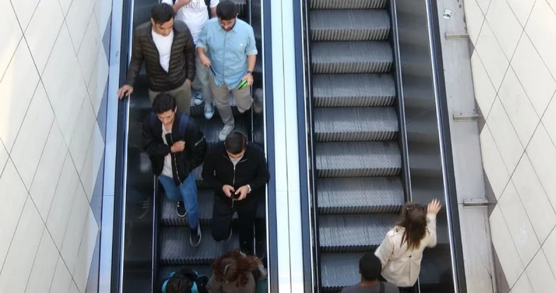 Son dakika: İstanbul Valiliği 2 metro istasyonunu ulaşıma kapattı Son dakika haberleri