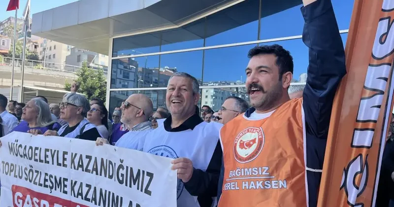 İzmir de bazı belediyelerde maaş krizi! 3 ilçede memurlar eylemde