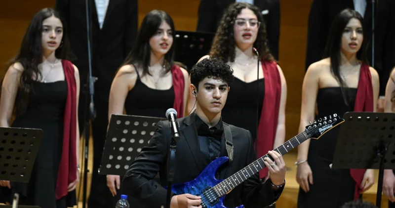 Bakan Ersoy Hataylı çocukların hayalini gerçekleştirdi