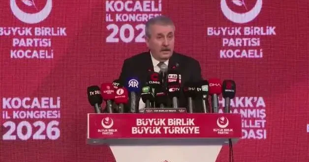 BBP Genel Başkanı Destici: Türk bayrağından mı rahatsız oldunuz?
