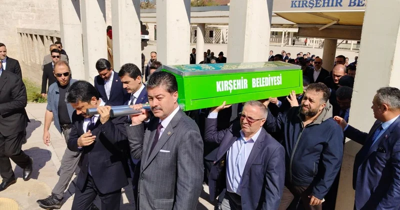 Kırşehir de Hakim ve Adalet Komisyonu Başkanının Oğlu Çilek Nefes Borusuna Kaçtı, Hayatını Kaybetti