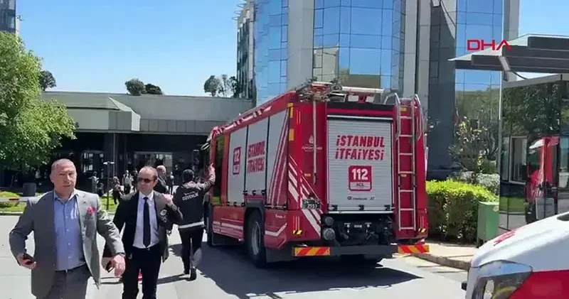 Beşiktaş ta 20 katlı otelde yangın paniği